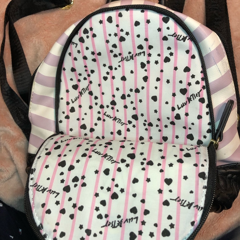 Small backpack - Picture 2 of 3